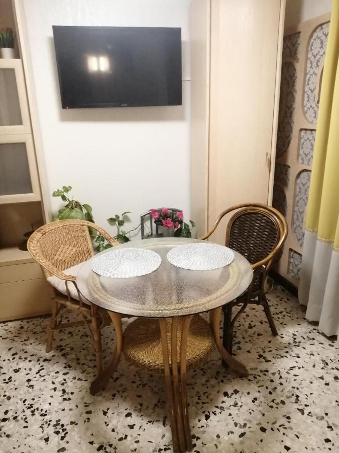 Magnifique Studio Non Fumeur Pres De La Gare 贝济耶 外观 照片